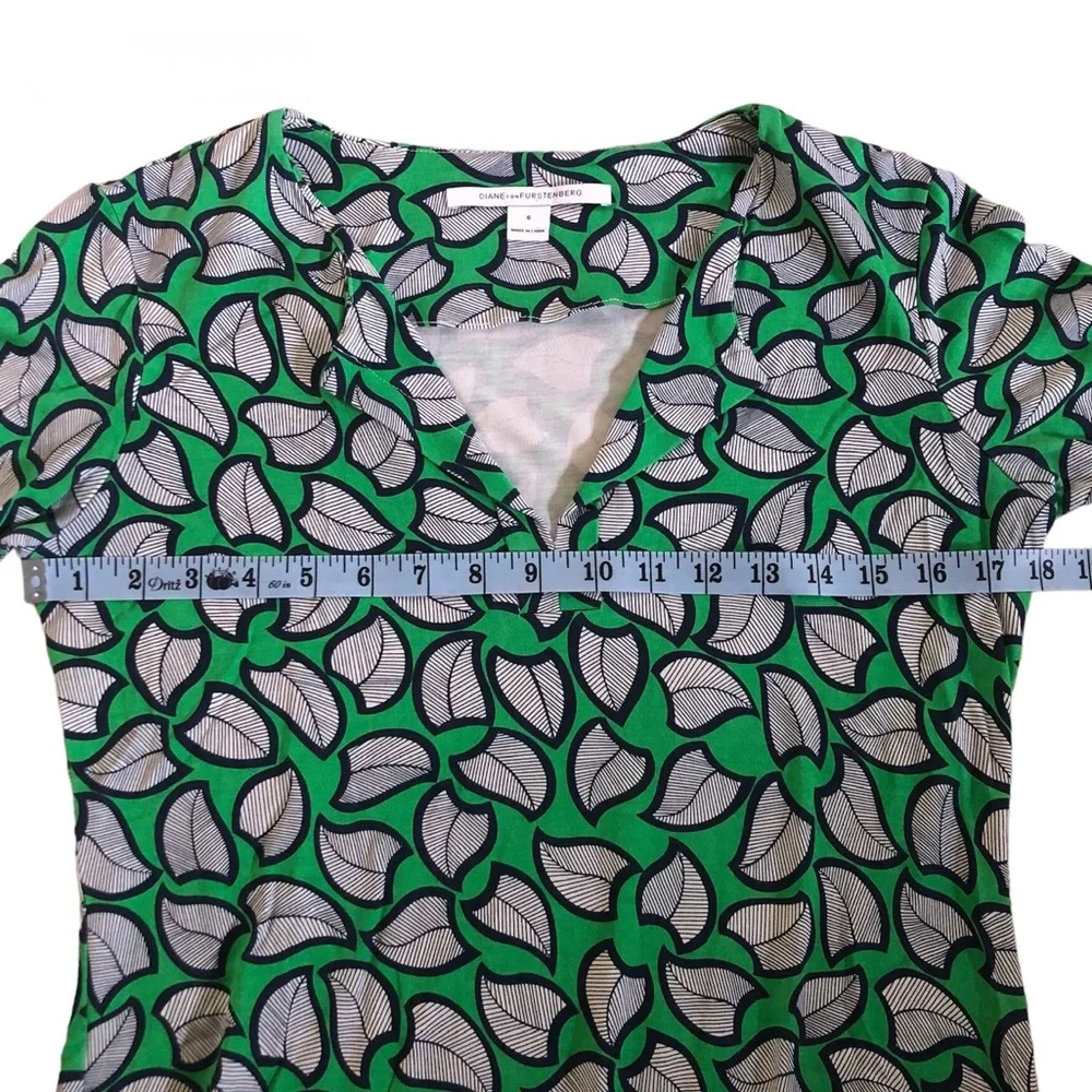 Diane Von Furstenberg DVF Reina Silk Tunic Dress Green Leaf Print Mini Size 6 - Picture 6 of 13